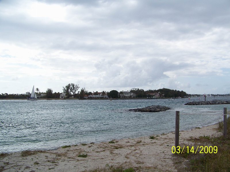 Hector 054 031409.jpg - Compliments of Hector Padron-AD4C